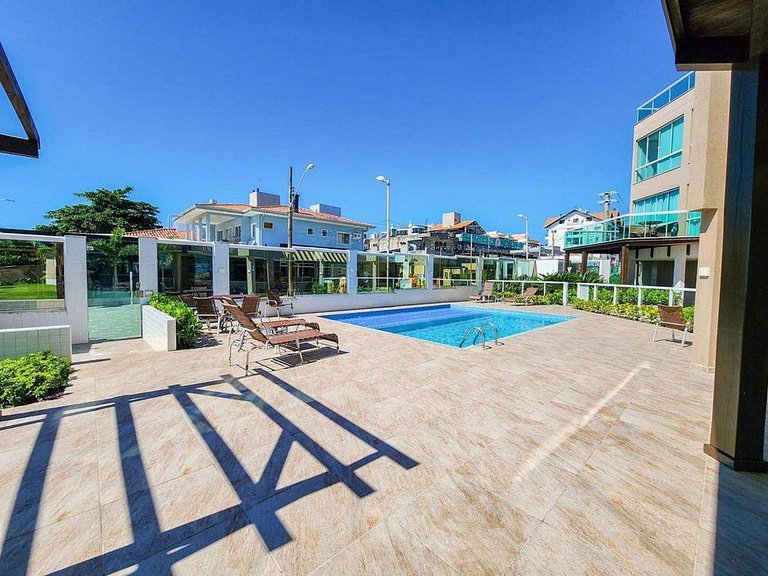 L098 | Cobertura duplex com jacuzzi e vista ao mar