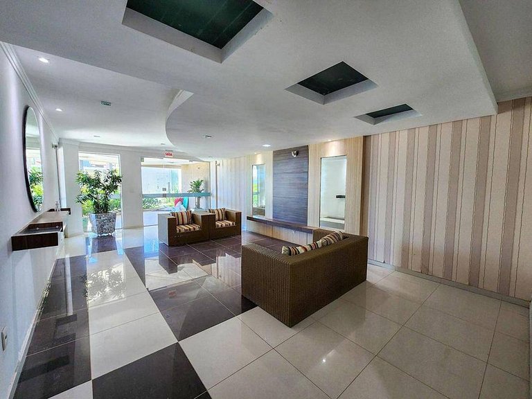 L098 | Cobertura duplex com jacuzzi e vista ao mar