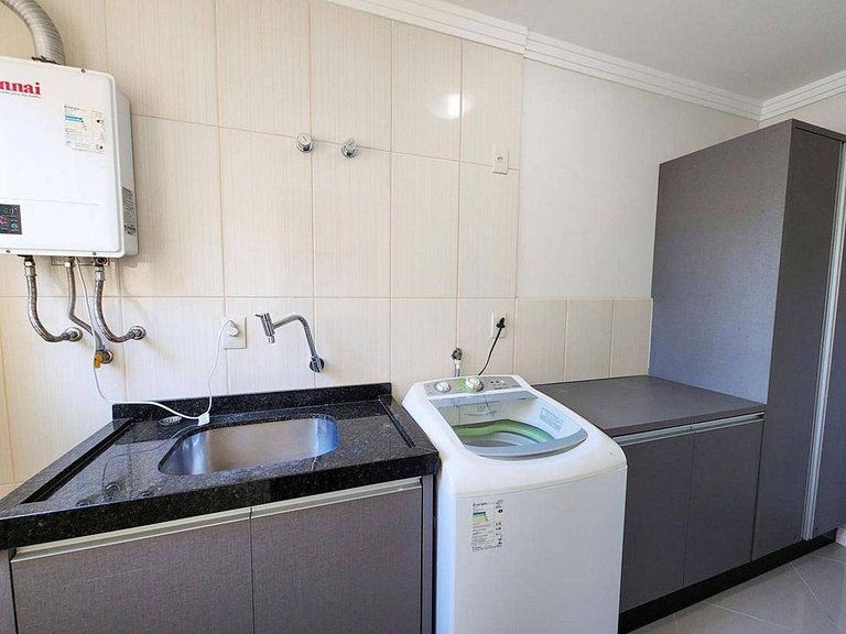 L098 | Cobertura duplex com jacuzzi e vista ao mar