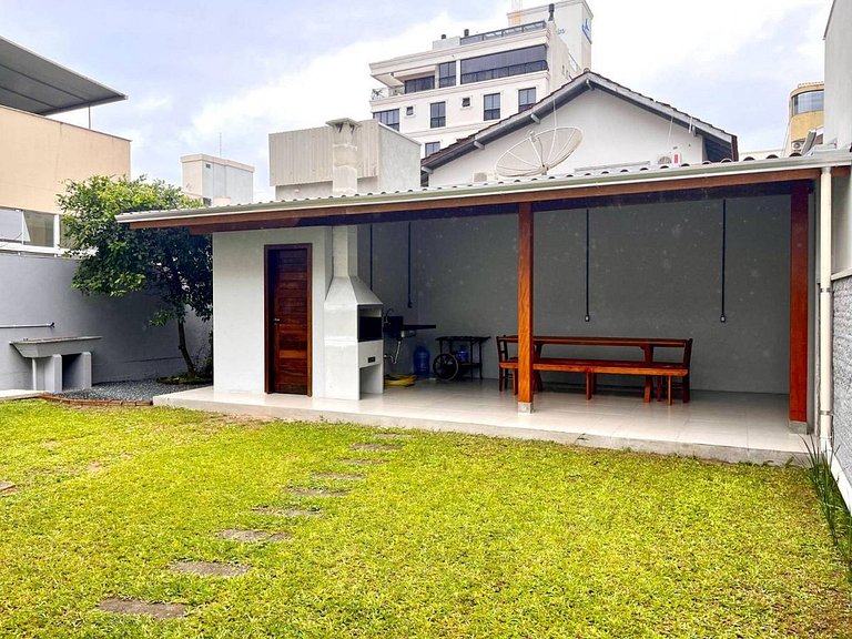 L105 | Casa espaçosa para 10 pessoas a 300m do mar