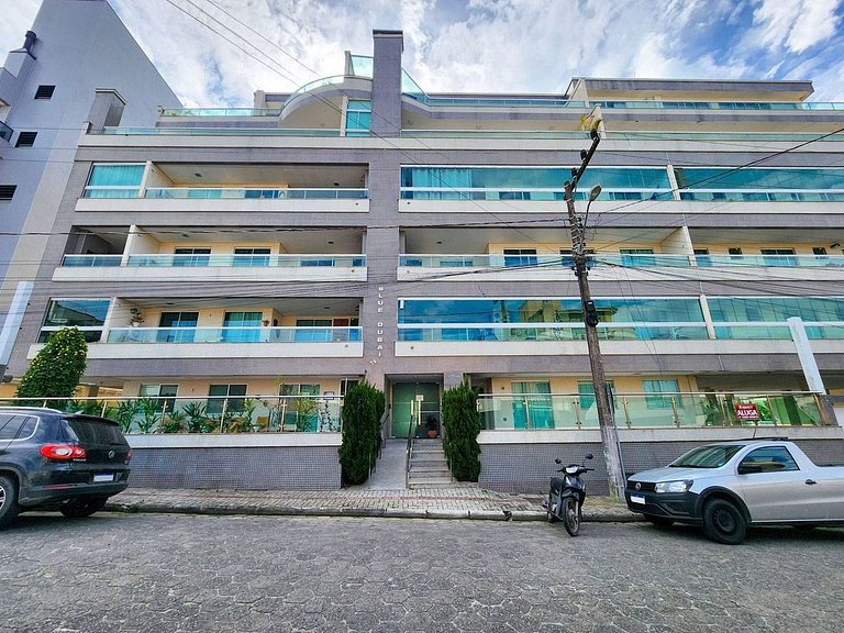 L107 | Apartamento com vista para o mar