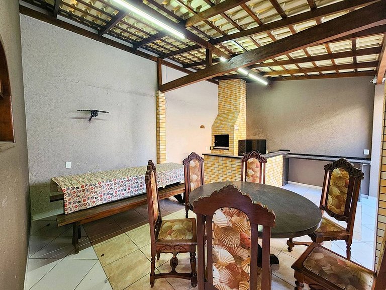 L112 | Casa para 12 pessoas a 120 metros do mar