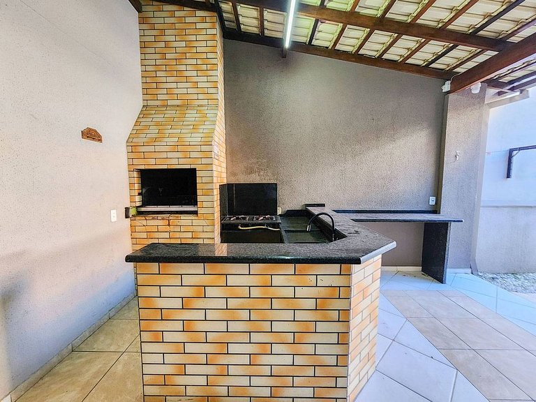 L112 | Casa para 12 pessoas a 120 metros do mar