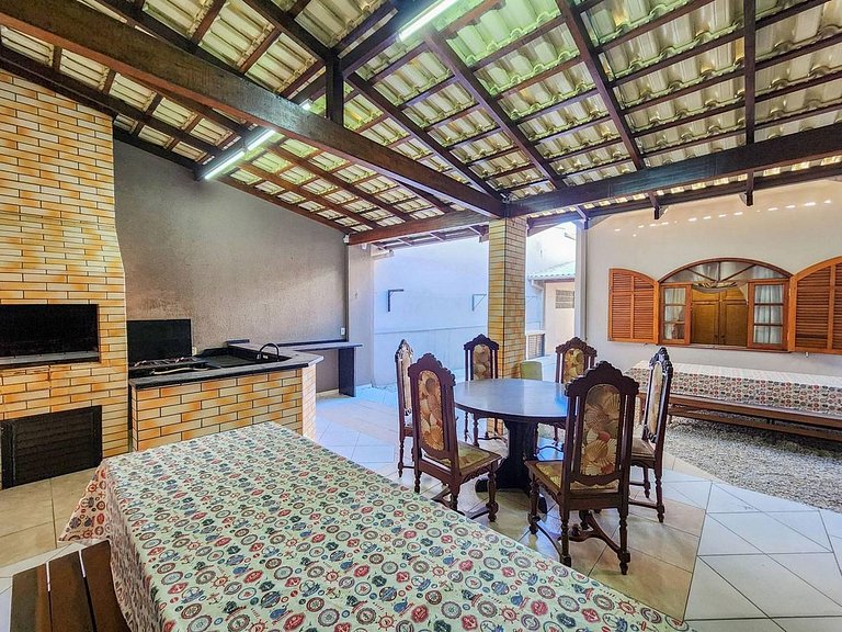L112 | Casa para 12 pessoas a 120 metros do mar