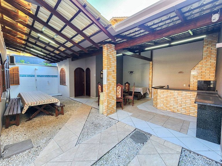 L112 | Casa para 12 pessoas a 120 metros do mar