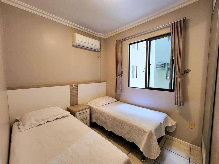 L133 | Apartamento com 4 dormitórios a 100m do mar