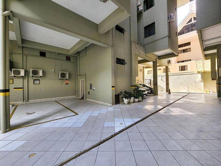 L133 | Apartamento com 4 dormitórios a 100m do mar