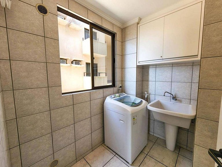 L133 | Apartamento com 4 dormitórios a 100m do mar