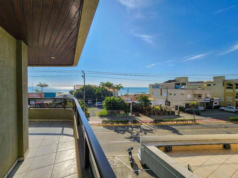 L133 | Apartamento com 4 dormitórios a 100m do mar