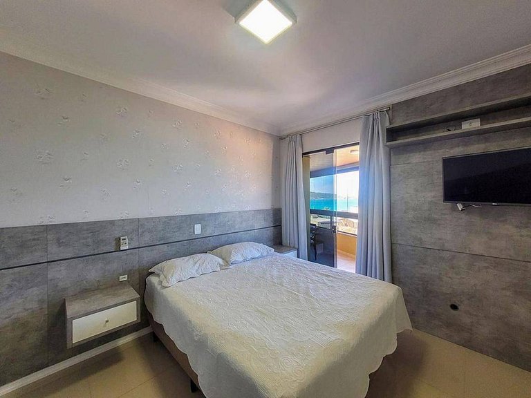 L141 | Apartamento com vista ao mar a 80m da praia