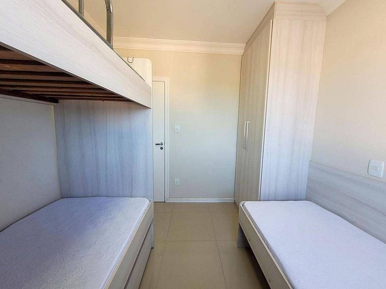 L141 | Apartamento com vista ao mar a 80m da praia