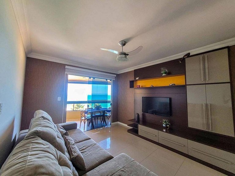 L141 | Apartamento com vista ao mar a 80m da praia