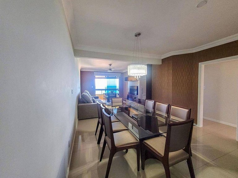 L141 | Apartamento com vista ao mar a 80m da praia