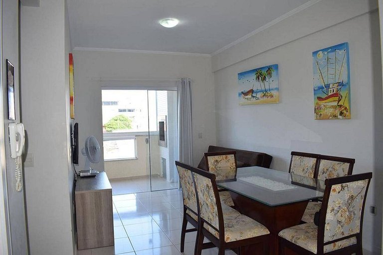 L144 | Apartamento com churrasqueira a 250m do mar
