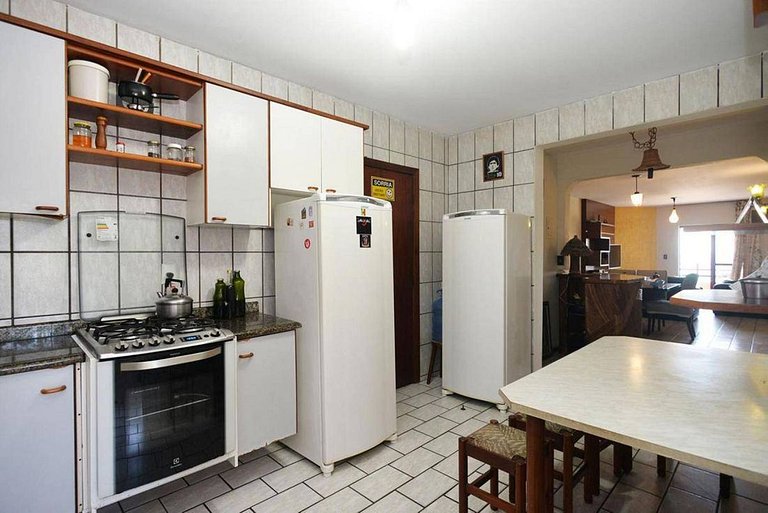 L156 - Apartamento vista mar 190m da Praia Bombas