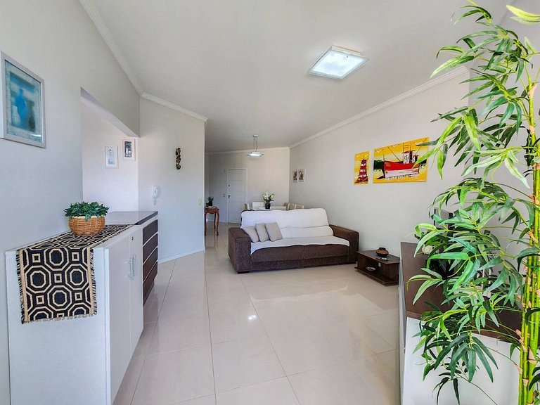 L163 - Apartamento em Bombas a 220 metros do mar