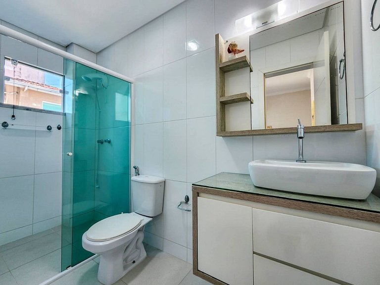 L163 - Apartamento em Bombas a 220 metros do mar