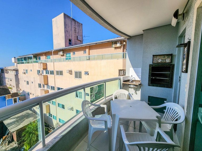 L163 - Apartamento em Bombas a 220 metros do mar