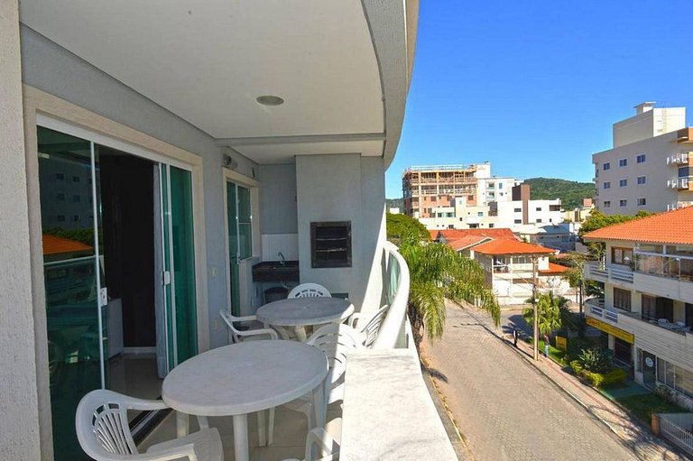 L164 Apartamento em Bombinhas a 220m do mar