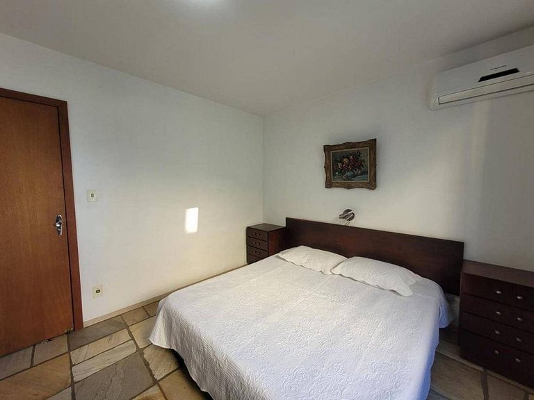 L165 - Cobertura duplex a 120 metros do mar