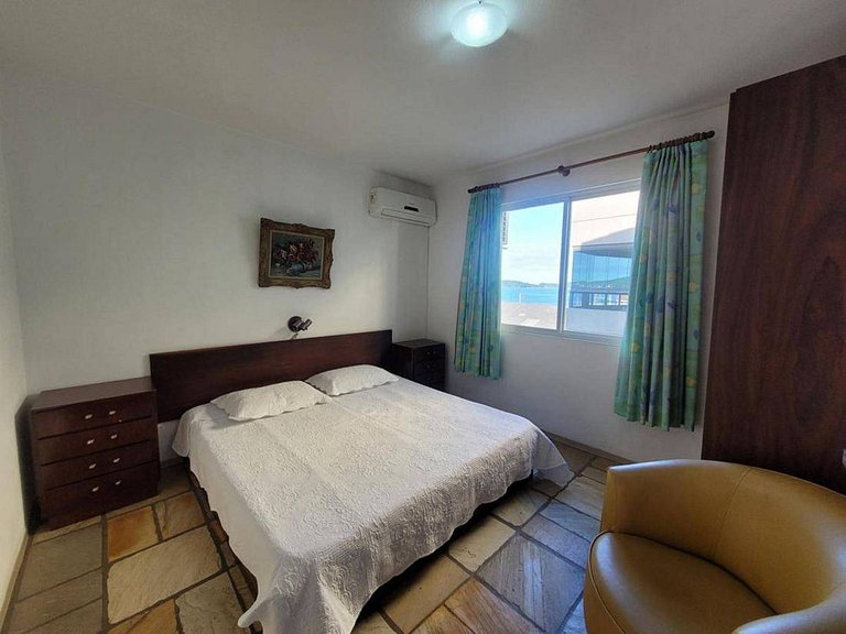 L165 - Cobertura duplex a 120 metros do mar