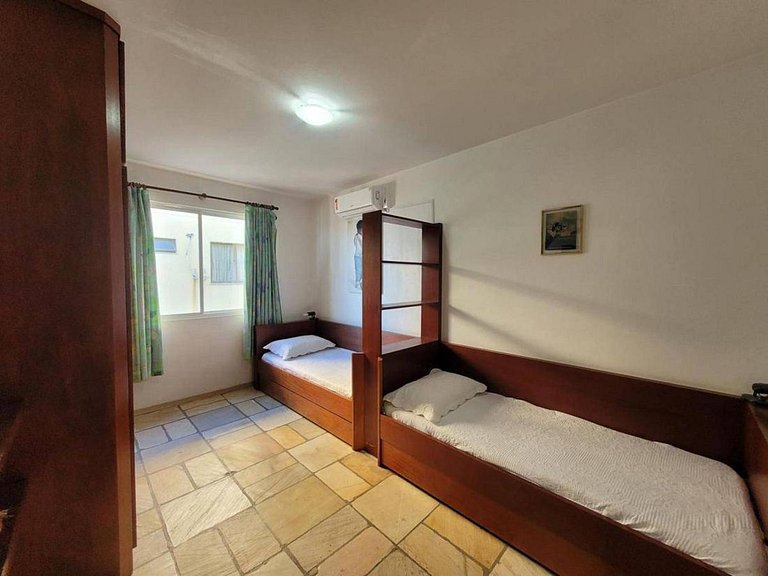L165 - Cobertura duplex a 120 metros do mar