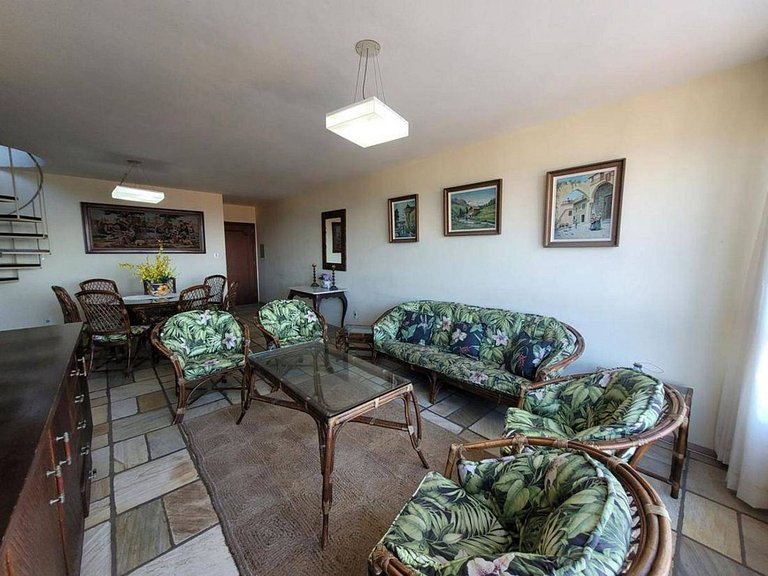 L165 - Cobertura duplex a 120 metros do mar