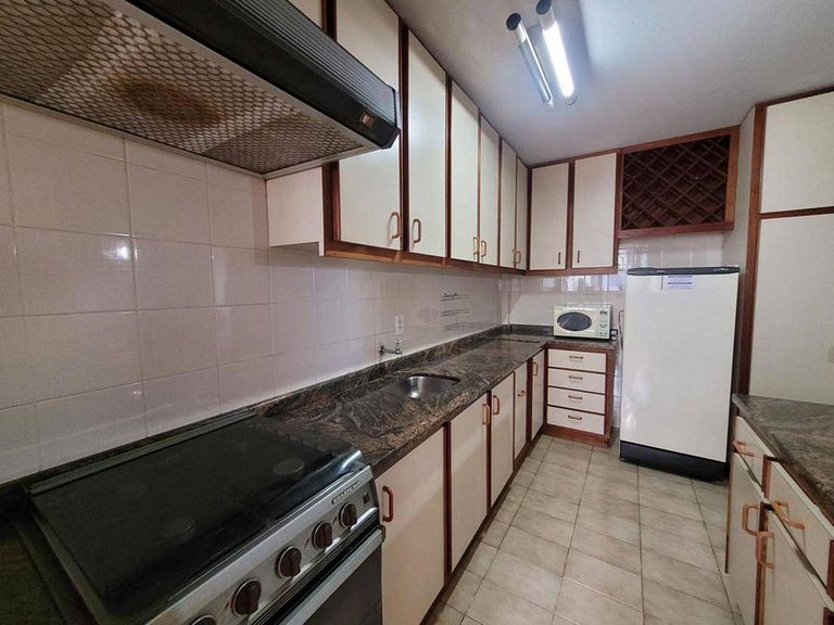 L165 - Cobertura duplex a 120 metros do mar