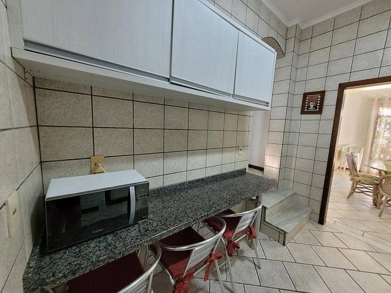 L166 - Triplex frente mar com piscina em Bombas