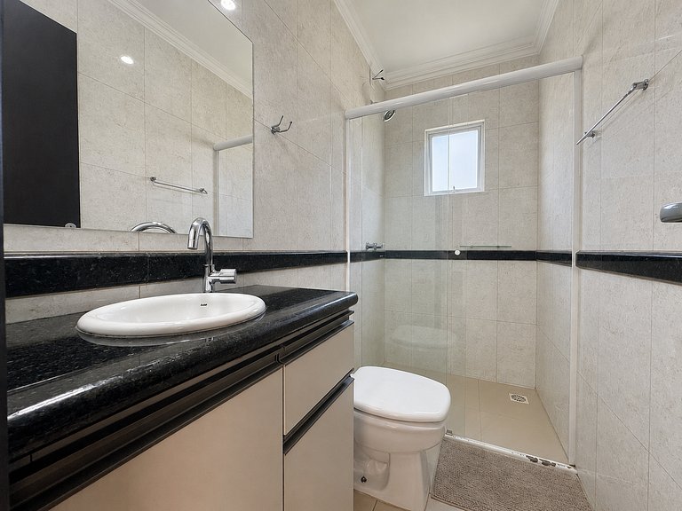 L011 Cobertura para 10 pessoas com piscina