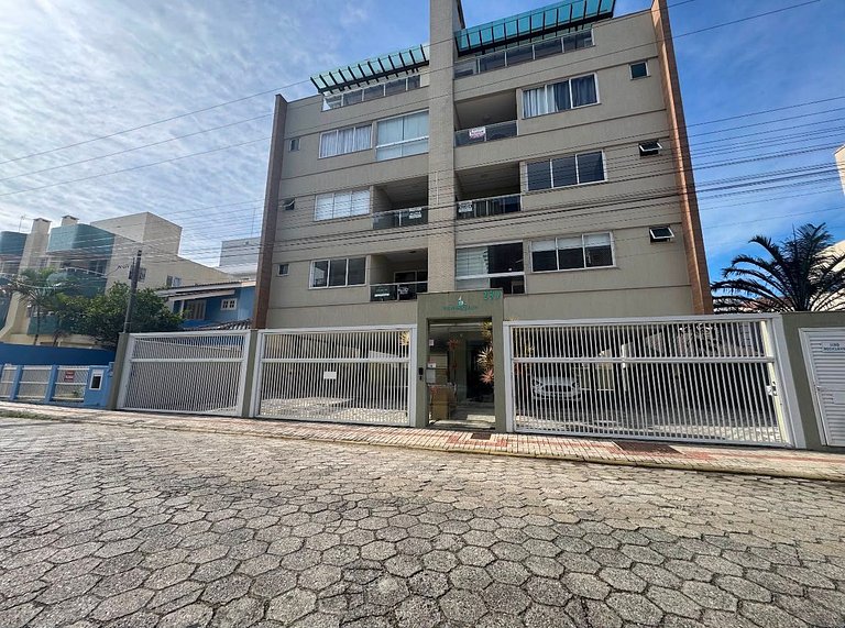L012 Cobertura para 10 pessoas 250mts do mar