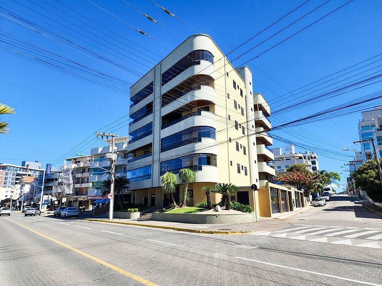 L039 | Flor da Manhã 404 a 100m da praia Bombas