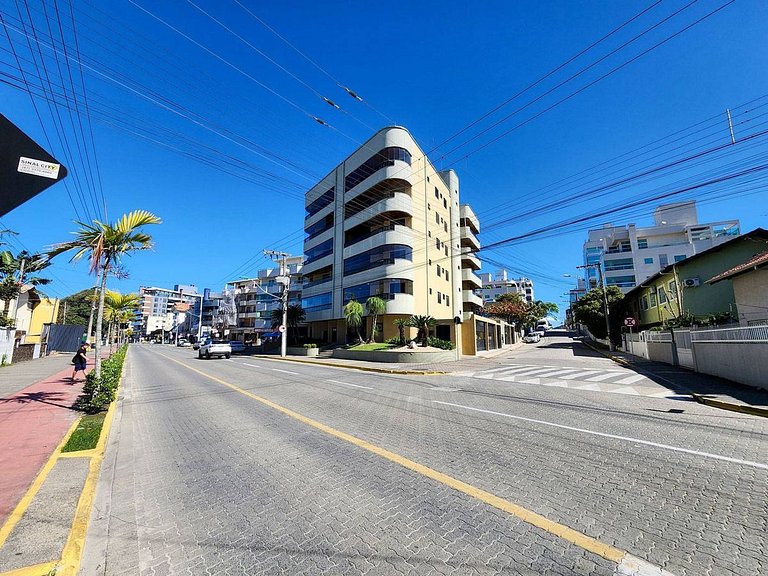 L039 | Flor da Manhã 404 a 100m da praia Bombas