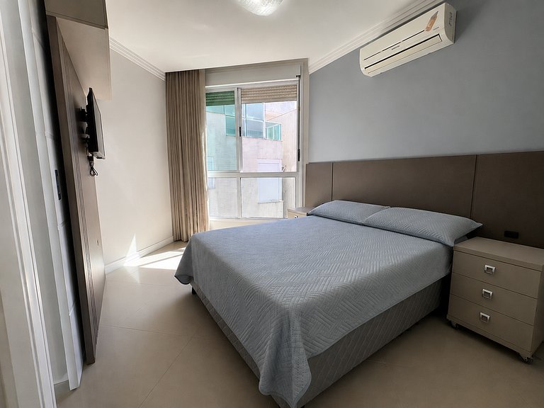 L098 | Cobertura duplex com jacuzzi e vista ao mar