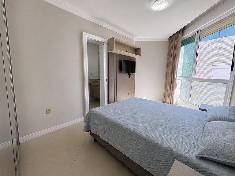 L098 | Cobertura duplex com jacuzzi e vista ao mar