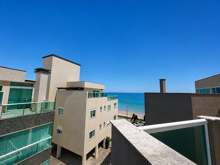 L098 | Cobertura duplex com jacuzzi e vista ao mar