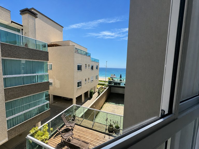L098 | Cobertura duplex com jacuzzi e vista ao mar