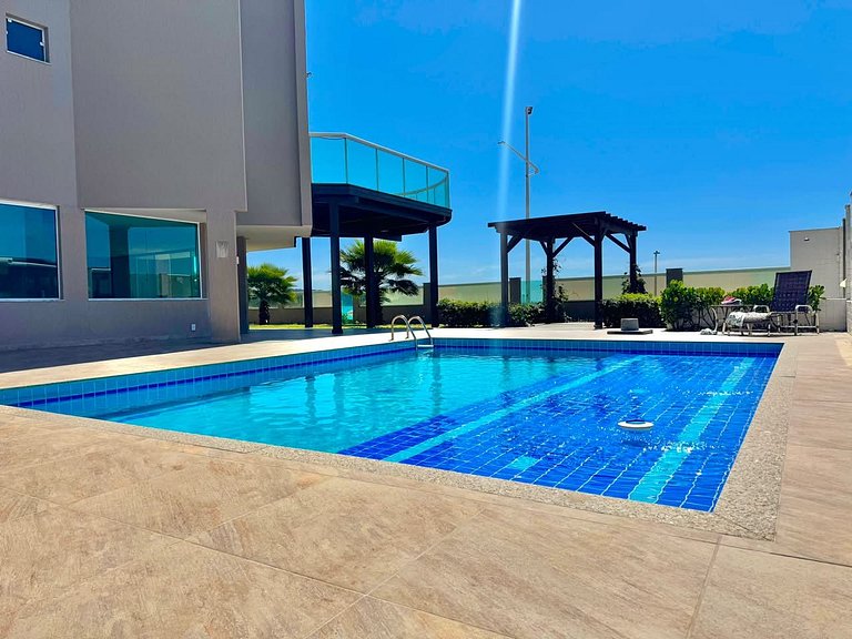 L098 | Cobertura duplex com jacuzzi e vista ao mar